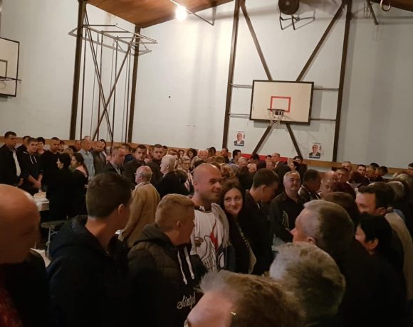 Көлікте порно мастурбация